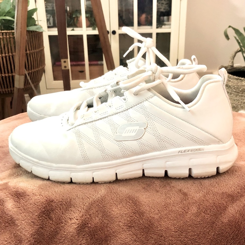 Sketchers Sneakers